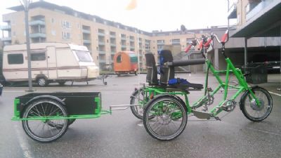 Parallelcykel med anhnger.